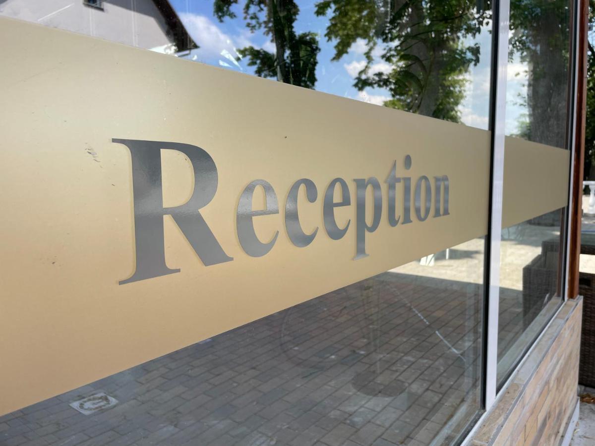 Voyage Pension Λειψία Εξωτερικό φωτογραφία